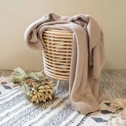 Pirouette Paris Poufs Bout De Canapé En Rotin Et Pieds En Métal Blanc -Fauteuils, poufs et repose-pieds Soldes bout de canape en rotin et pieds en metal blanc 4