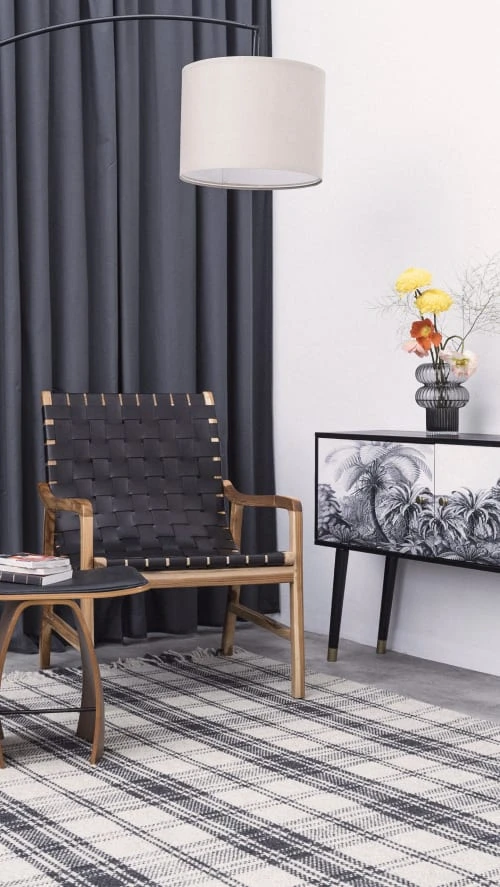 RNT By Really Nice Things Fauteuils Fauteuil Avec Finition Cirée De Bois Massif En Teck Noir. 2 RNT By Really Nice Things Fauteuils Fauteuil Avec Finition Cirée De Bois Massif En Teck Noir. – Image 2