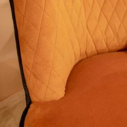 Pirouette Paris Fauteuils Fauteuil En Velours Matelassé Terracotta Pieds En Métal Noir -Fauteuils, poufs et repose-pieds Soldes fauteuil en velours matelasse terracotta pieds en metal noir 2