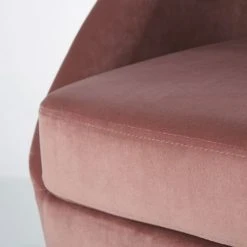 Maisons Du Monde Fauteuils Fauteuil En Velours Rose Foncé -Fauteuils, poufs et repose-pieds Soldes fauteuil en velours rose fonce 1000 11 39 185974 3