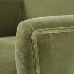 Maisons Du Monde Fauteuils Fauteuil En Velours Vert Kaki -Fauteuils, poufs et repose-pieds Soldes fauteuil en velours vert kaki 1000 10 7 186024 10
