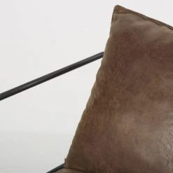 Maisons Du Monde Fauteuils Fauteuil Marron Vieilli Et Métal Noir -Fauteuils, poufs et repose-pieds Soldes fauteuil marron vieilli et metal noir 1000 0 16 187017 4