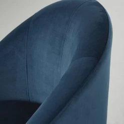 Maisons Du Monde Fauteuils Fauteuil Vintage En Velours Bleu Nuit Et Hévéa Massif -Fauteuils, poufs et repose-pieds Soldes fauteuil vintage en velours bleu nuit et hevea massif 1000 8 4 209227 4