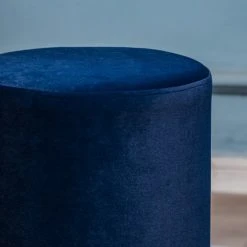 Nordlys Poufs Pouf En Velours Bleu Et Base En Bois 11 Nordlys Poufs Pouf En Velours Bleu Et Base En Bois -Fauteuils, poufs et repose-pieds Soldes pouf en velours bleu et base en bois 5