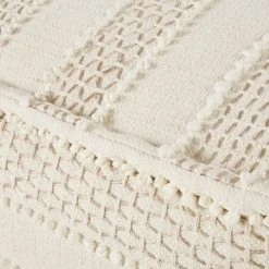 Maisons Du Monde Poufs Pouf Rectangulaire En Coton Blanc Avec Broderies Et Franges -Fauteuils, poufs et repose-pieds Soldes pouf rectangulaire en coton blanc avec broderies et franges 1000 4 34 214833 3