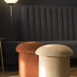 RNT By Really Nice Things Poufs Pouf Tapissé Avec Tissus Bouclé En Forme De Champignon Beige 9 RNT By Really Nice Things Poufs Pouf Tapissé Avec Tissus Bouclé En Forme De Champignon Beige -Fauteuils, poufs et repose-pieds Soldes pouf tapisse avec tissus boucle en forme de champignon beige 3